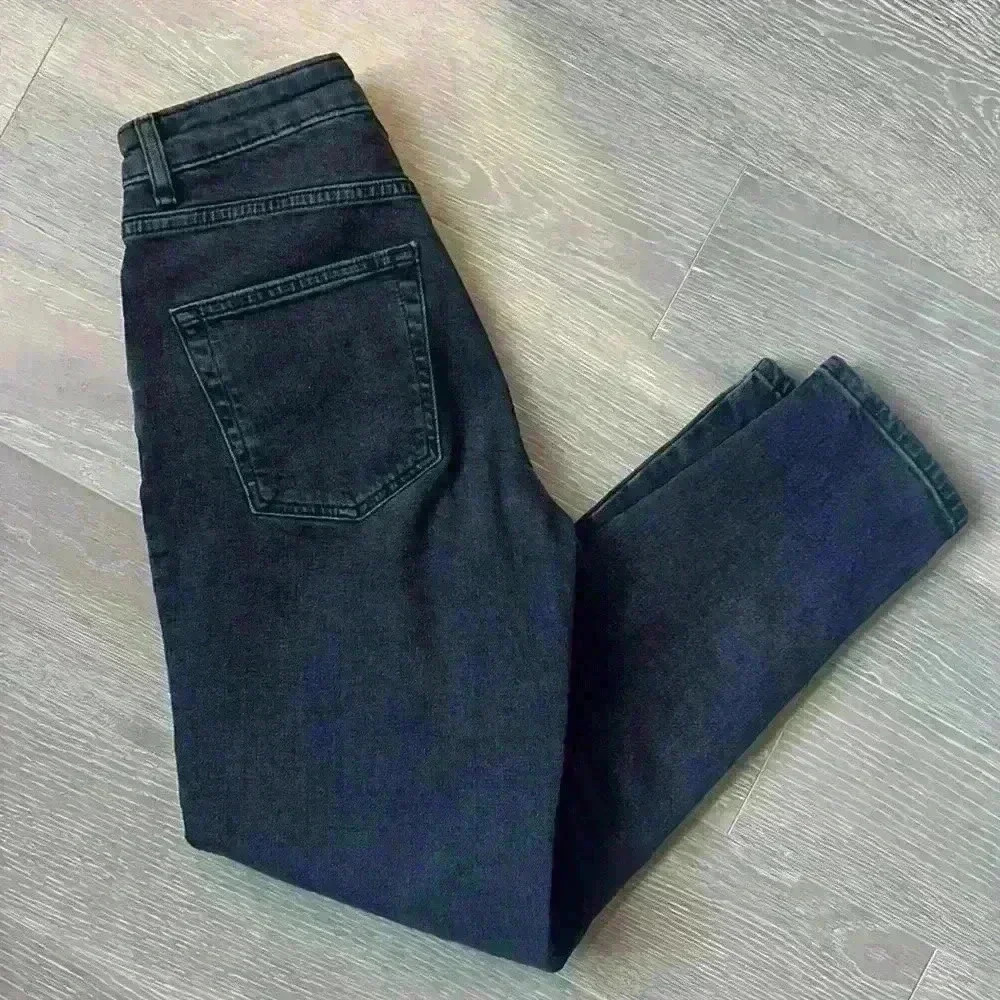 Topshop Premium Mom Tapered Jeans - Picture 2 of 8